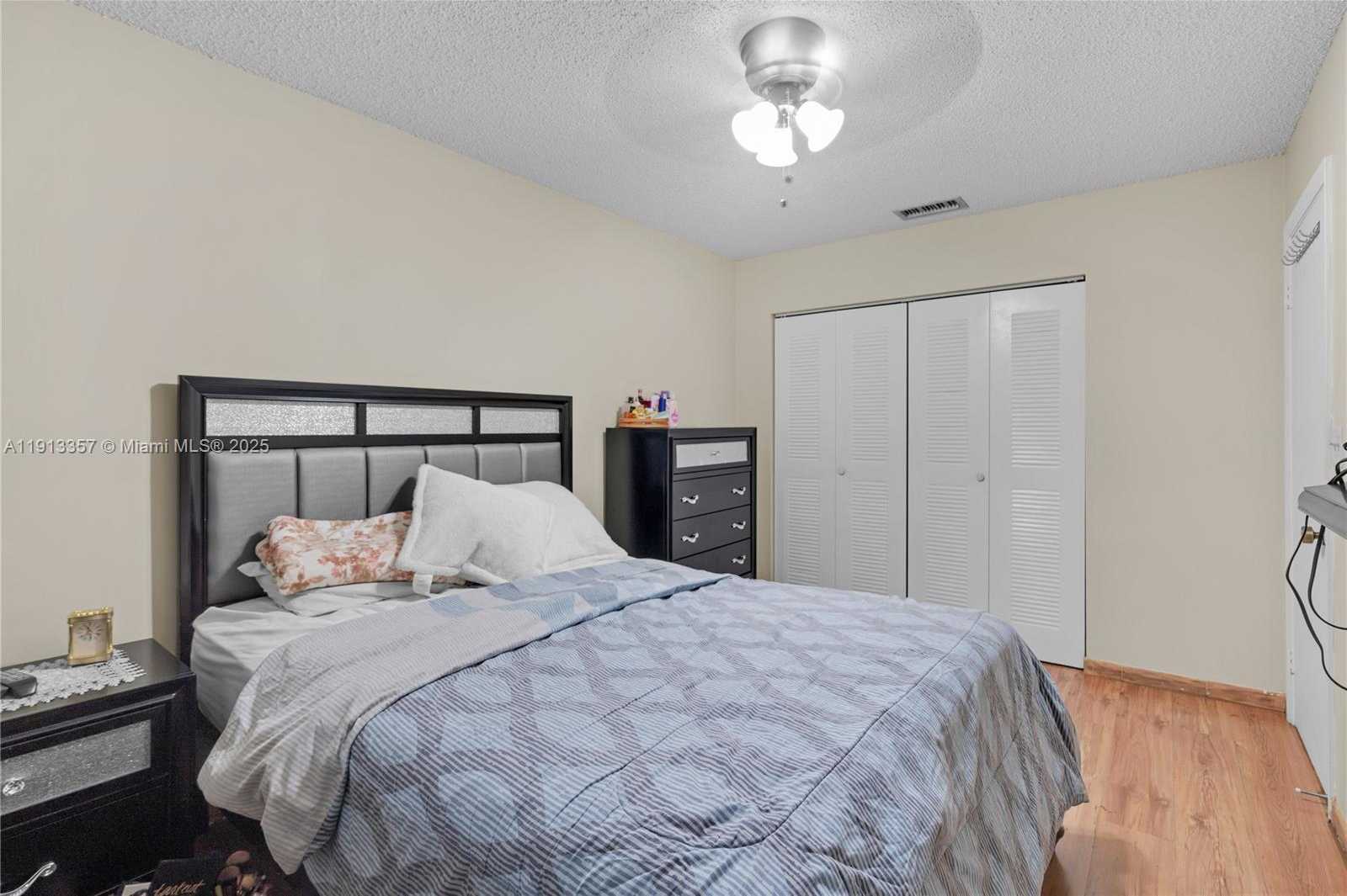 Small Image of 18256 Mediterranean Blvd, Hialeah, FL 33015, USA Number 12