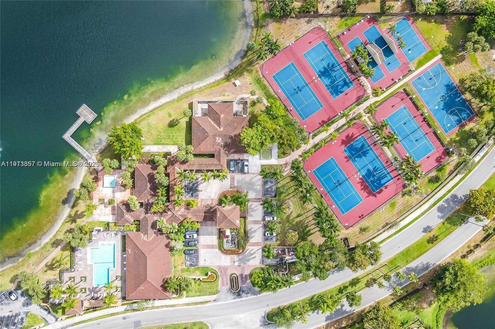 Small Image of 18256 Mediterranean Blvd, Hialeah, FL 33015, USA Number 14