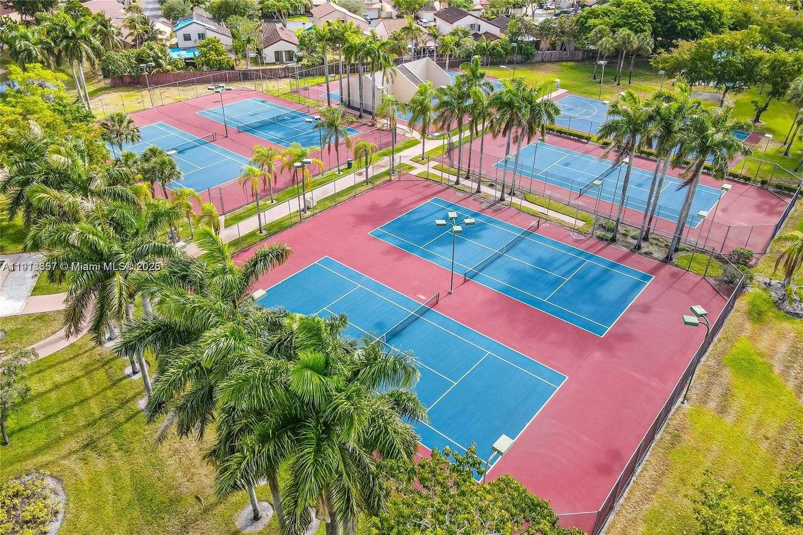 Small Image of 18256 Mediterranean Blvd, Hialeah, FL 33015, USA Number 16