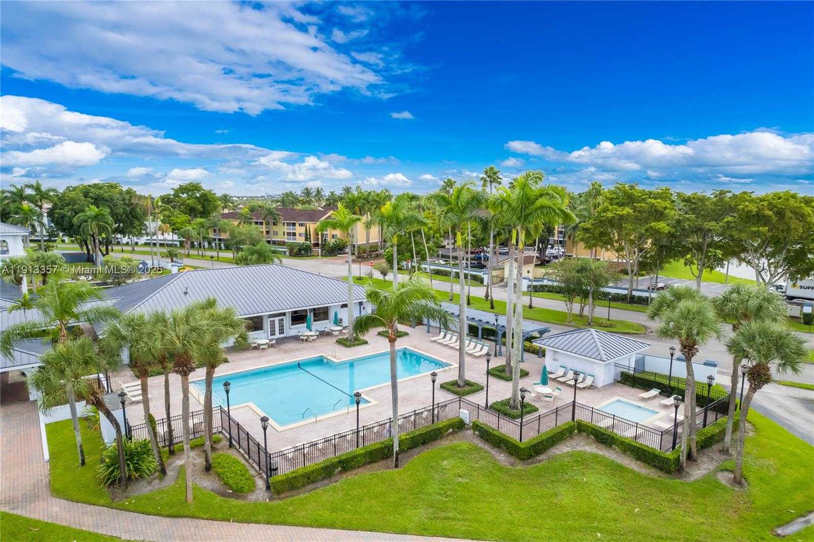 Small Image of 18256 Mediterranean Blvd, Hialeah, FL 33015, USA Number 17