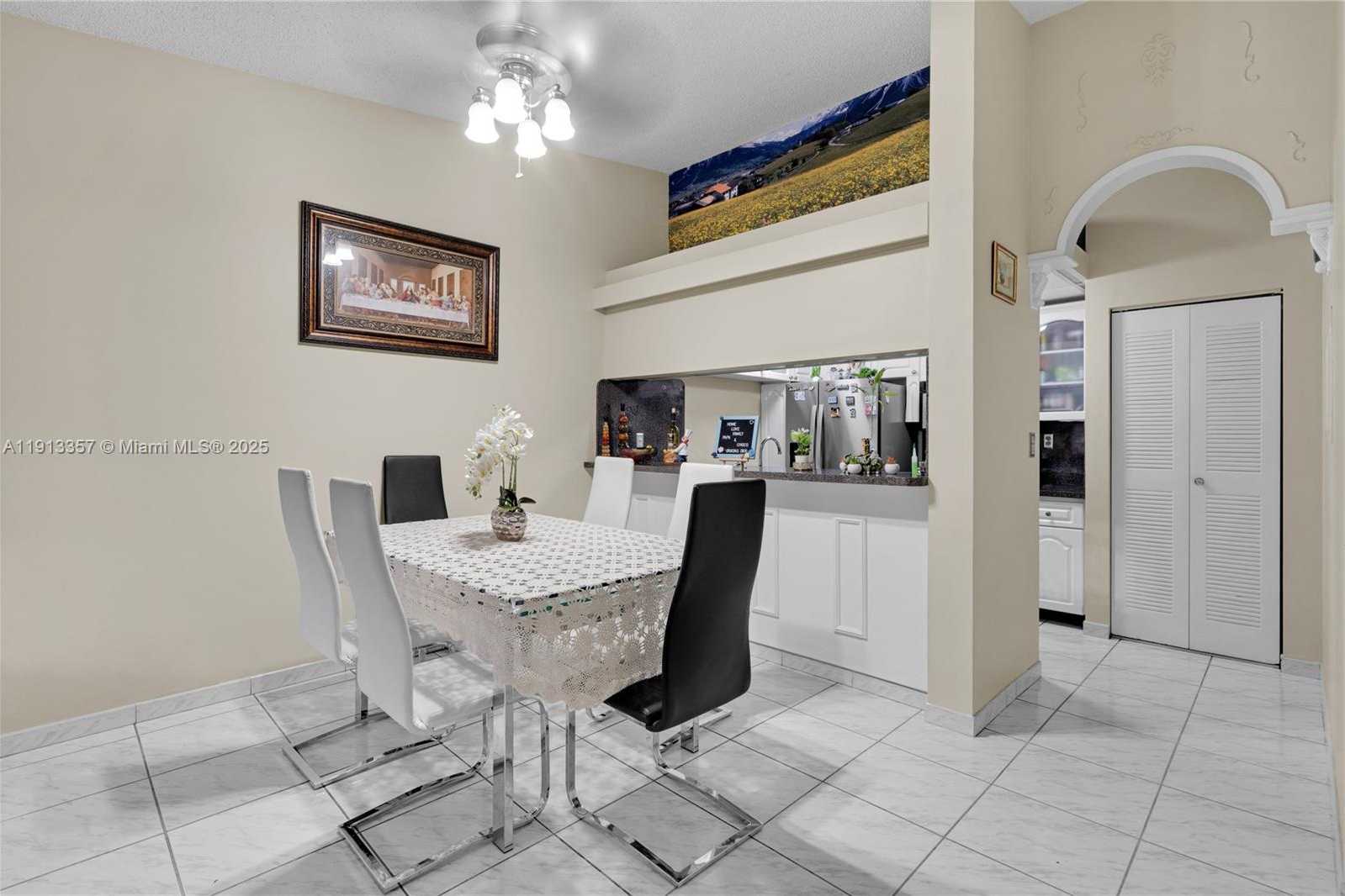 Small Image of 18256 Mediterranean Blvd, Hialeah, FL 33015, USA Number 5