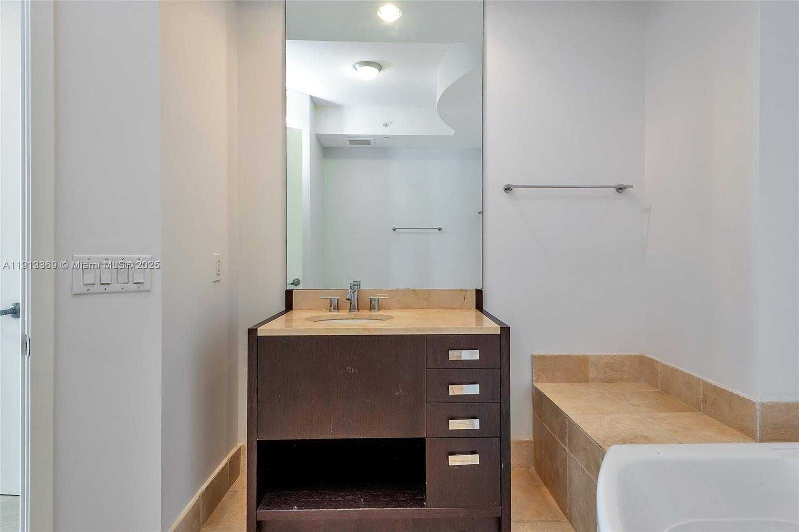 Small Image of 18201 COLLINS AVE #4008, Sunny Isles Beach Number 56