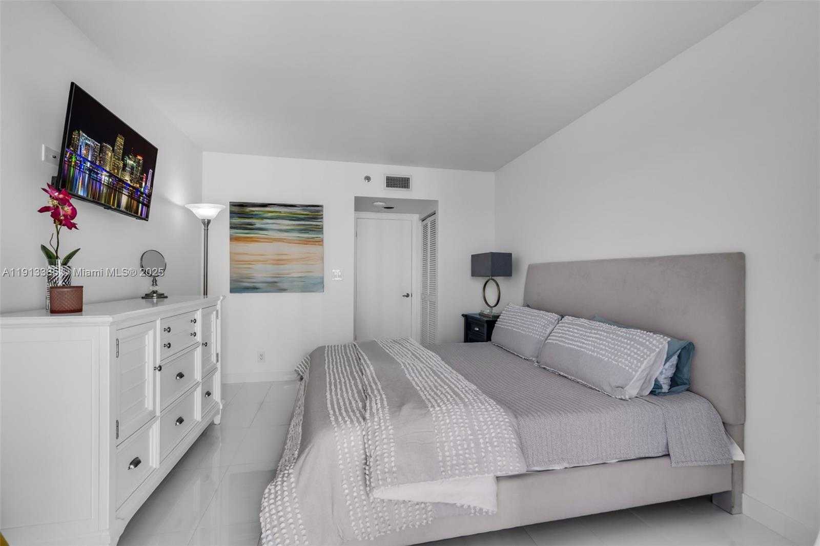 Small Image of 16485 COLLINS AVE #1836, Sunny Isles Beach Number 22