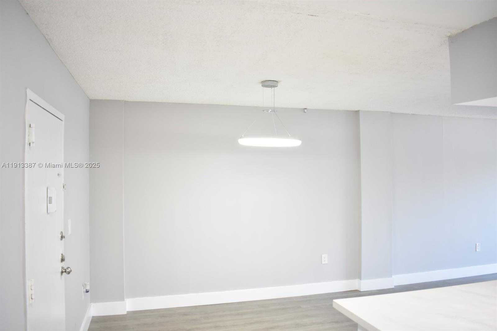 Small Image of 16465 NORTH EAST 22ND AVE #219, North Miami Beach Number 2