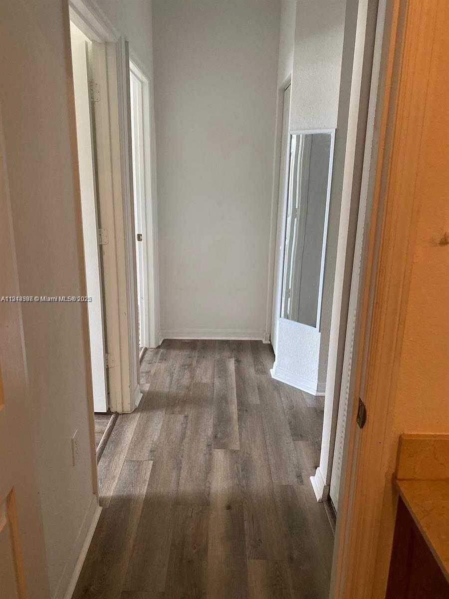 Small Image of 8999 NORTH WEST 107TH CT #213-1, Doral Number 15