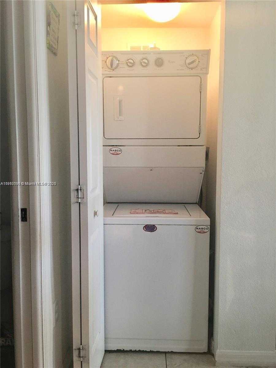 Small Image of 8999 NORTH WEST 107TH CT #213-1, Doral Number 6