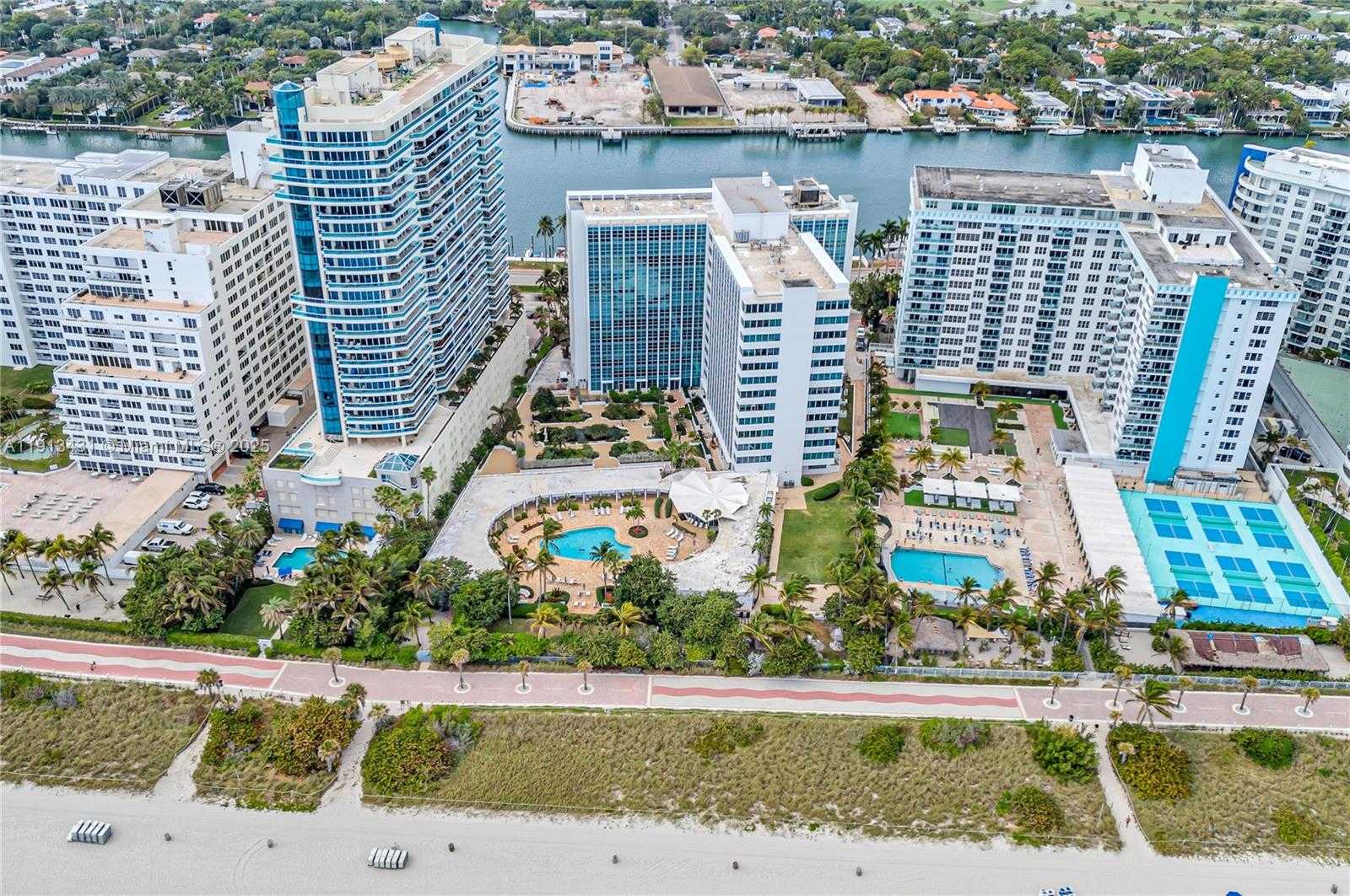 Small Image of 5055 COLLINS AVE #14M, Miami Beach Number 15