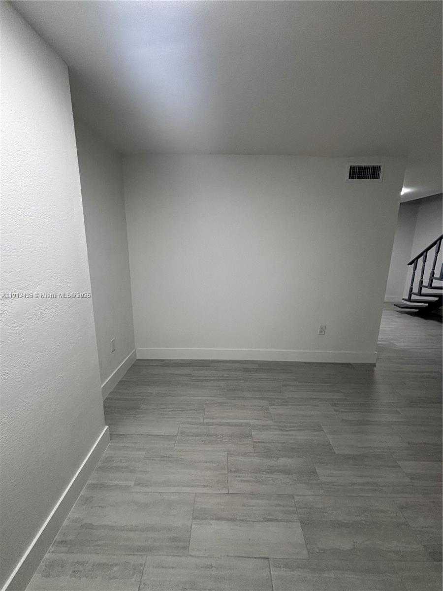 Small Image of 1799 SOUTH WEST 36TH AVE #1, Miami Number 12