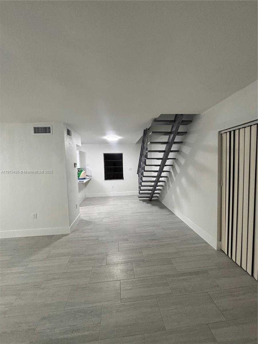 Small Image of 1799 SOUTH WEST 36TH AVE #1, Miami Number 4