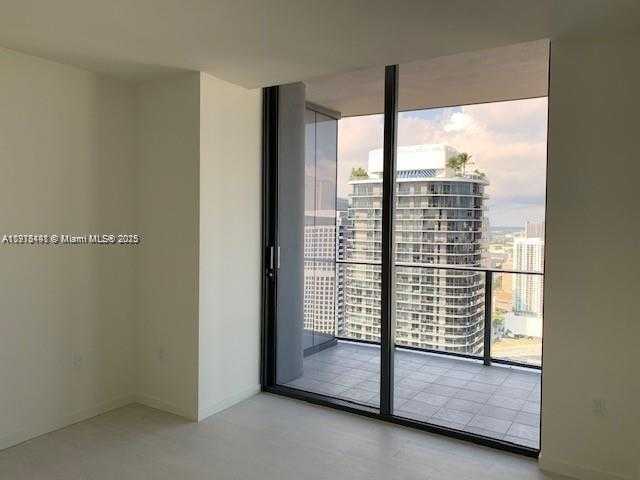 Small Image of 1000 BRICKELL PLAZA #4914, Miami Number 11