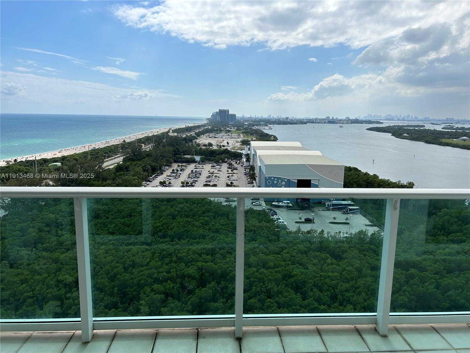 Small Image of 100 BAYVIEW DR #2122, Sunny Isles Beach Number 17