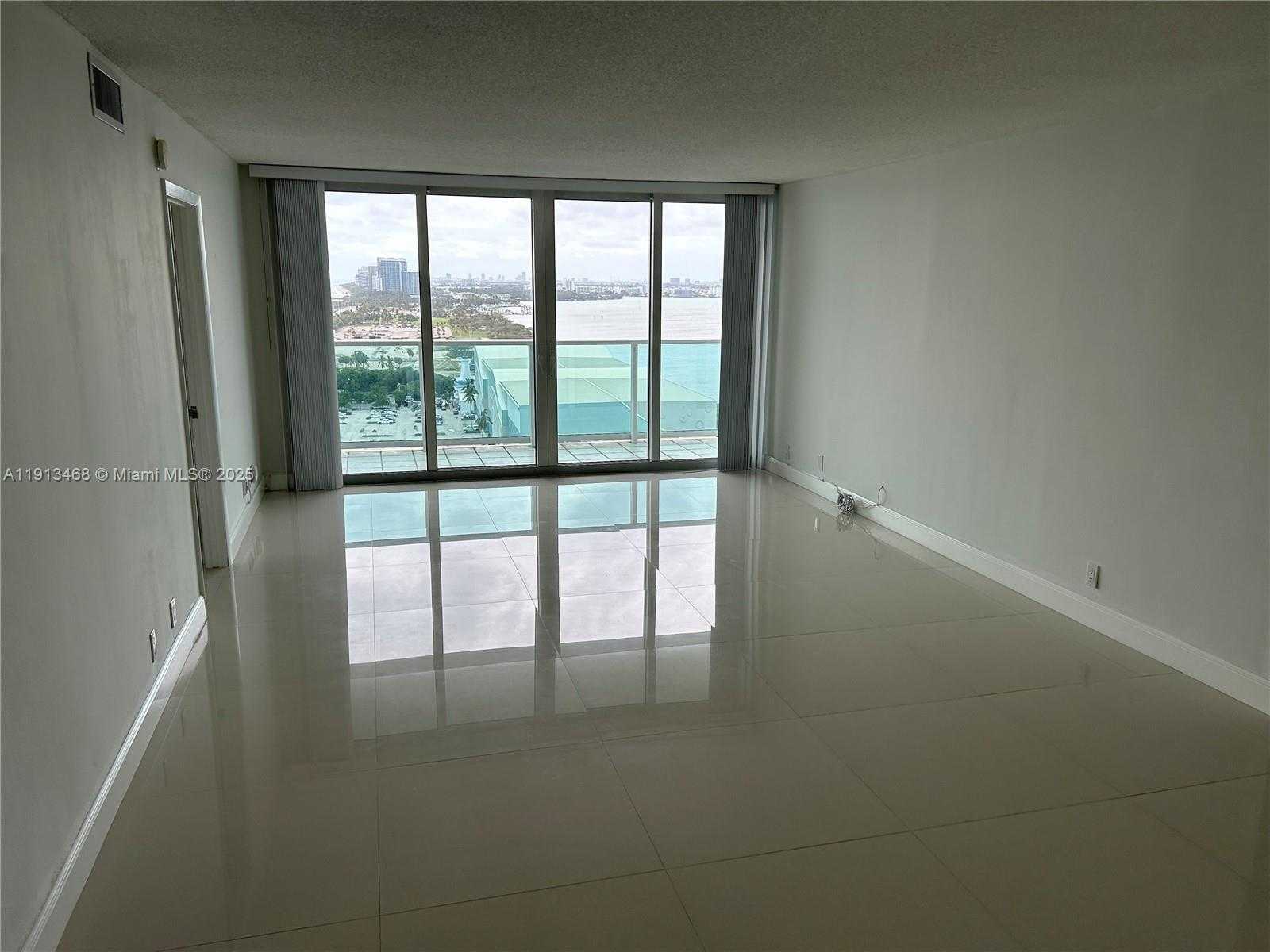 Small Image of 100 BAYVIEW DR #2122, Sunny Isles Beach Number 2