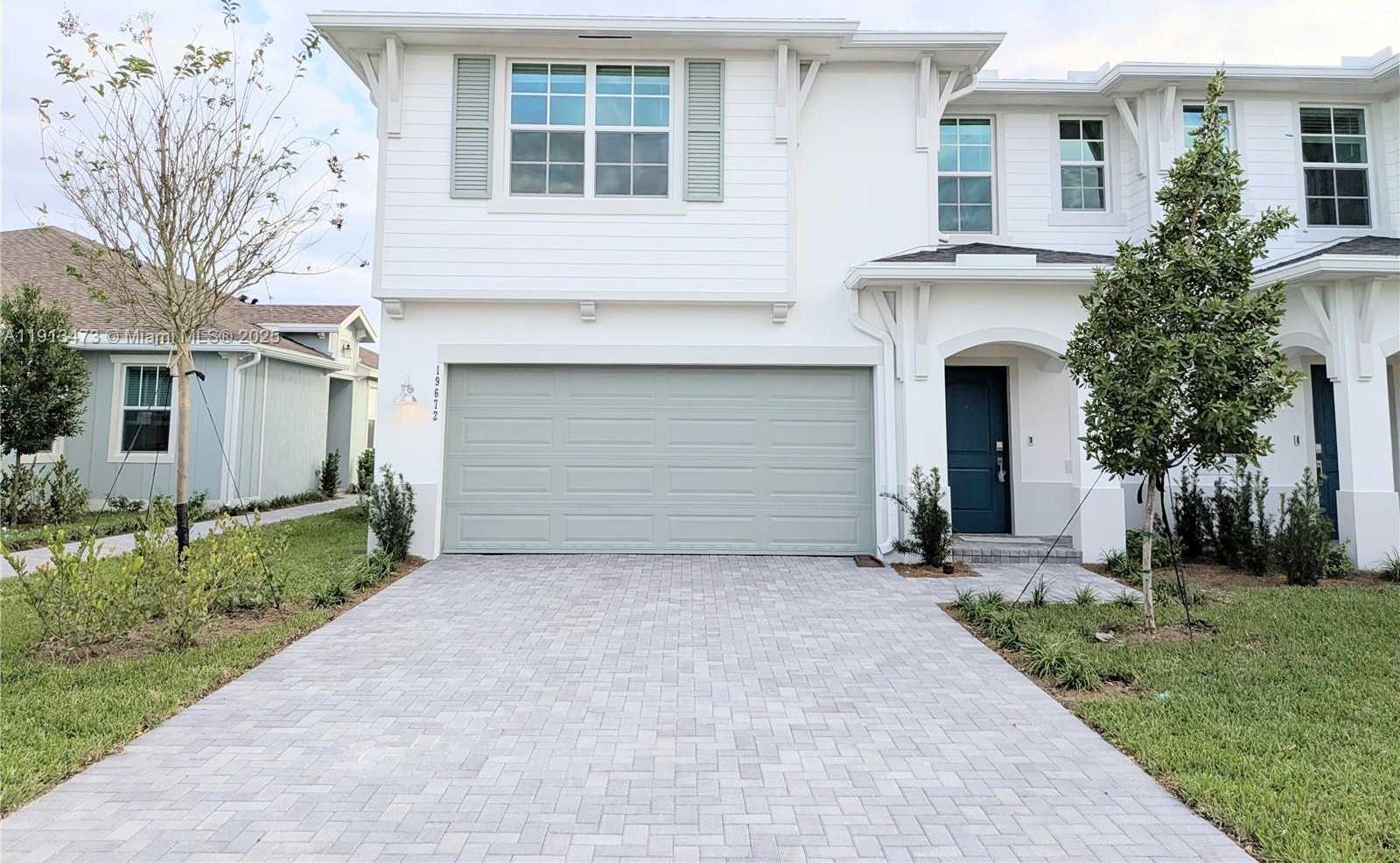 Small Image of 19465 WHISPERING CREEK RD, Loxahatchee Number 2