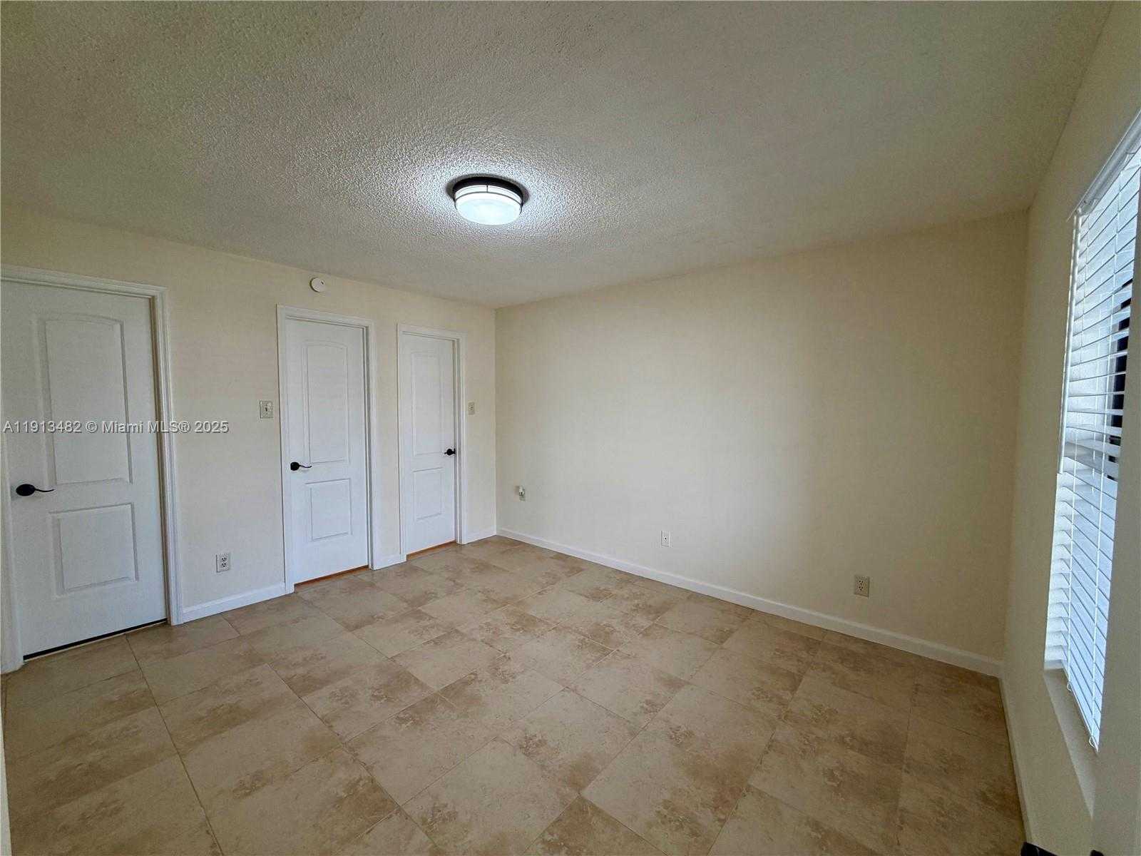 Small Image of 15040 SOUTH WEST 103RD LN #3201, Miami Number 11