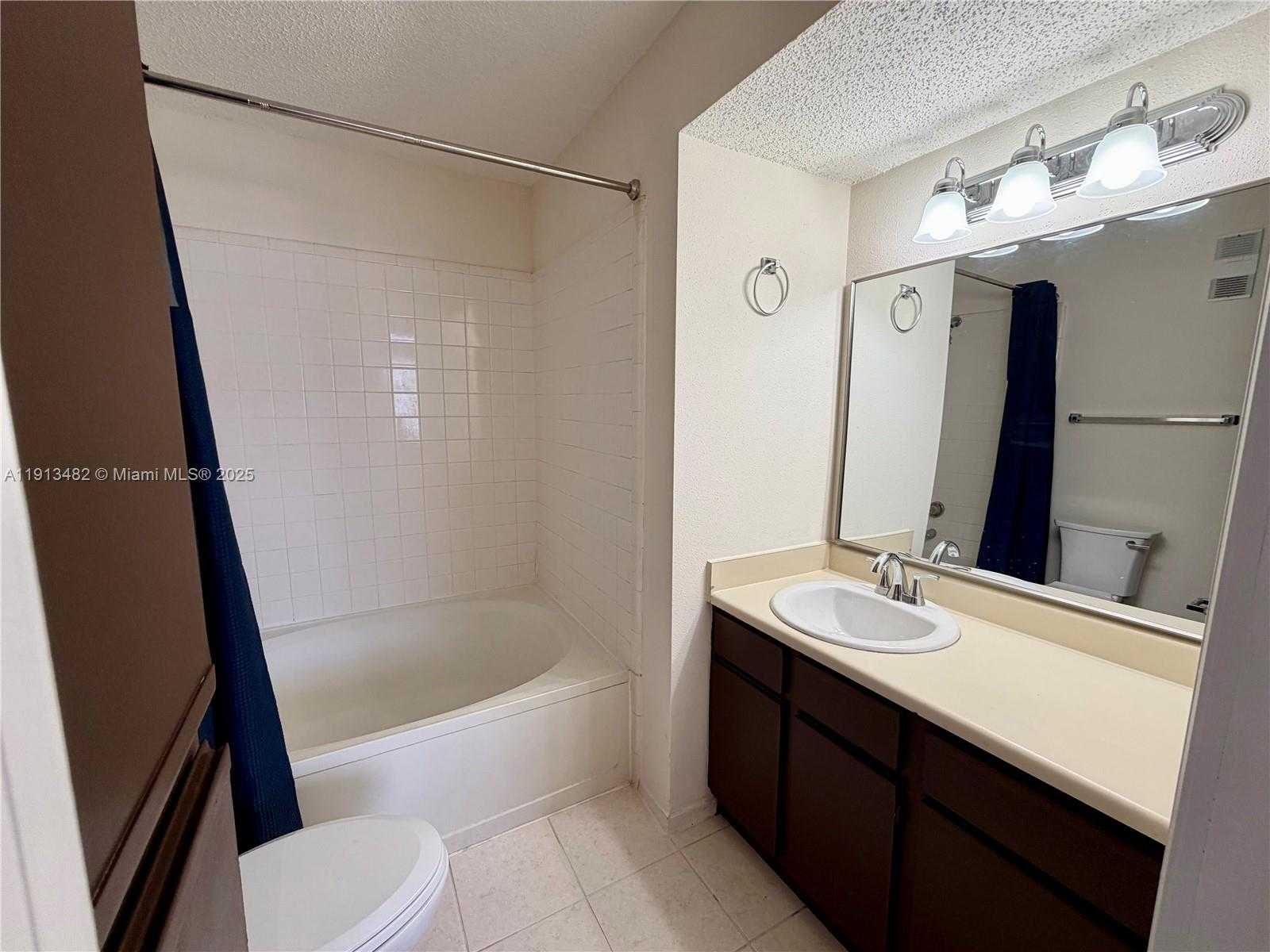 Small Image of 15040 SOUTH WEST 103RD LN #3201, Miami Number 9