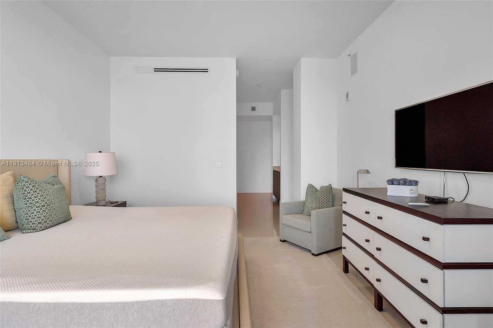 Small Image of 3250 NORTH EAST 188TH ST #703, Aventura Number 25