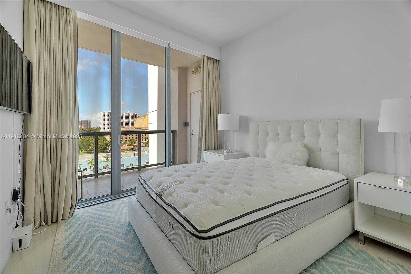 Small Image of 3250 NORTH EAST 188TH ST #703, Aventura Number 34