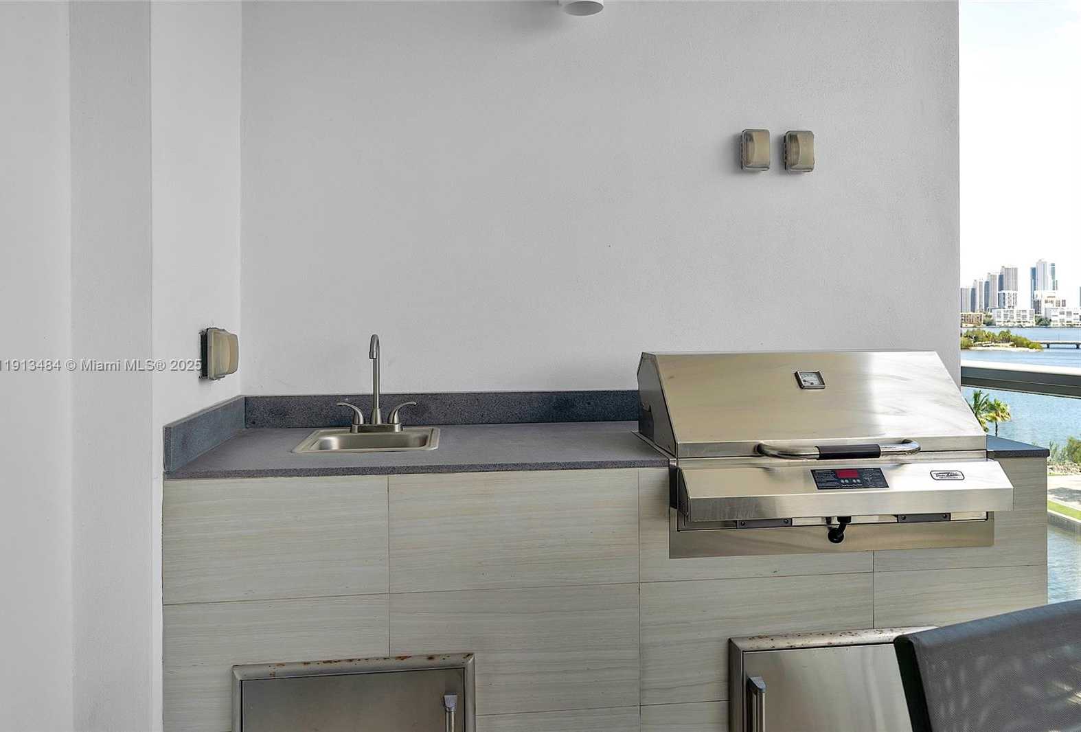 Small Image of 3250 NORTH EAST 188TH ST #703, Aventura Number 7