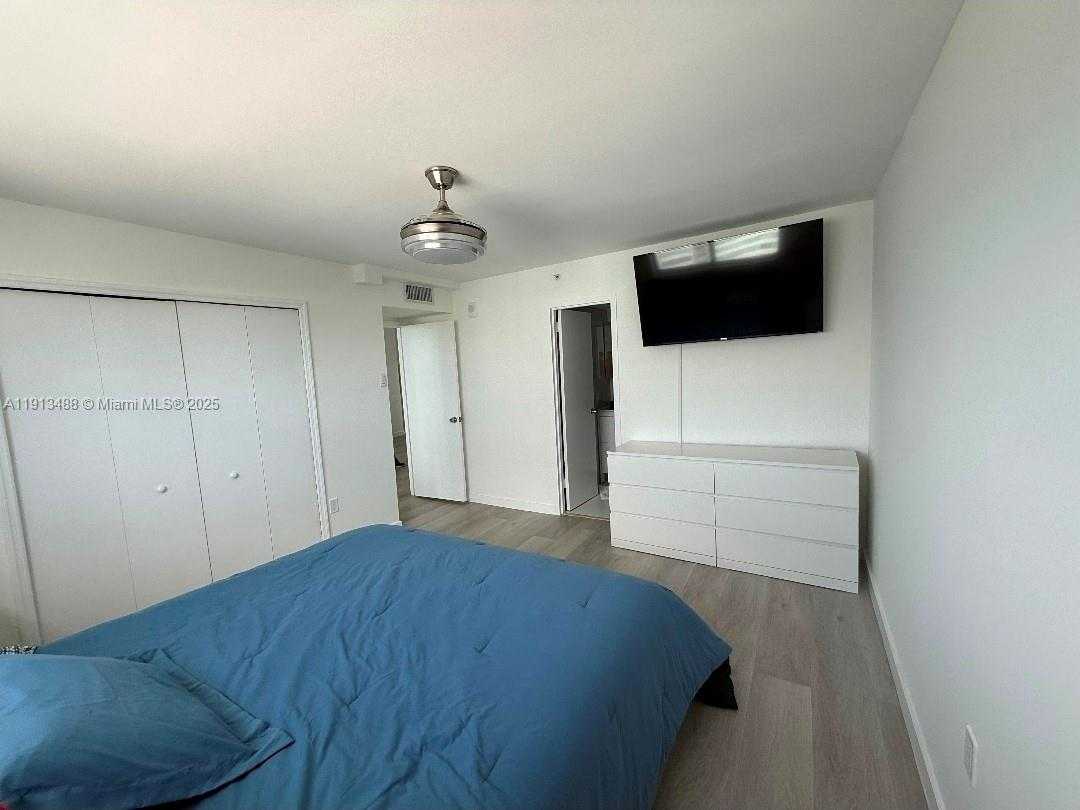 Small Image of 6969 COLLINS AVE #1503, Miami Beach Number 5