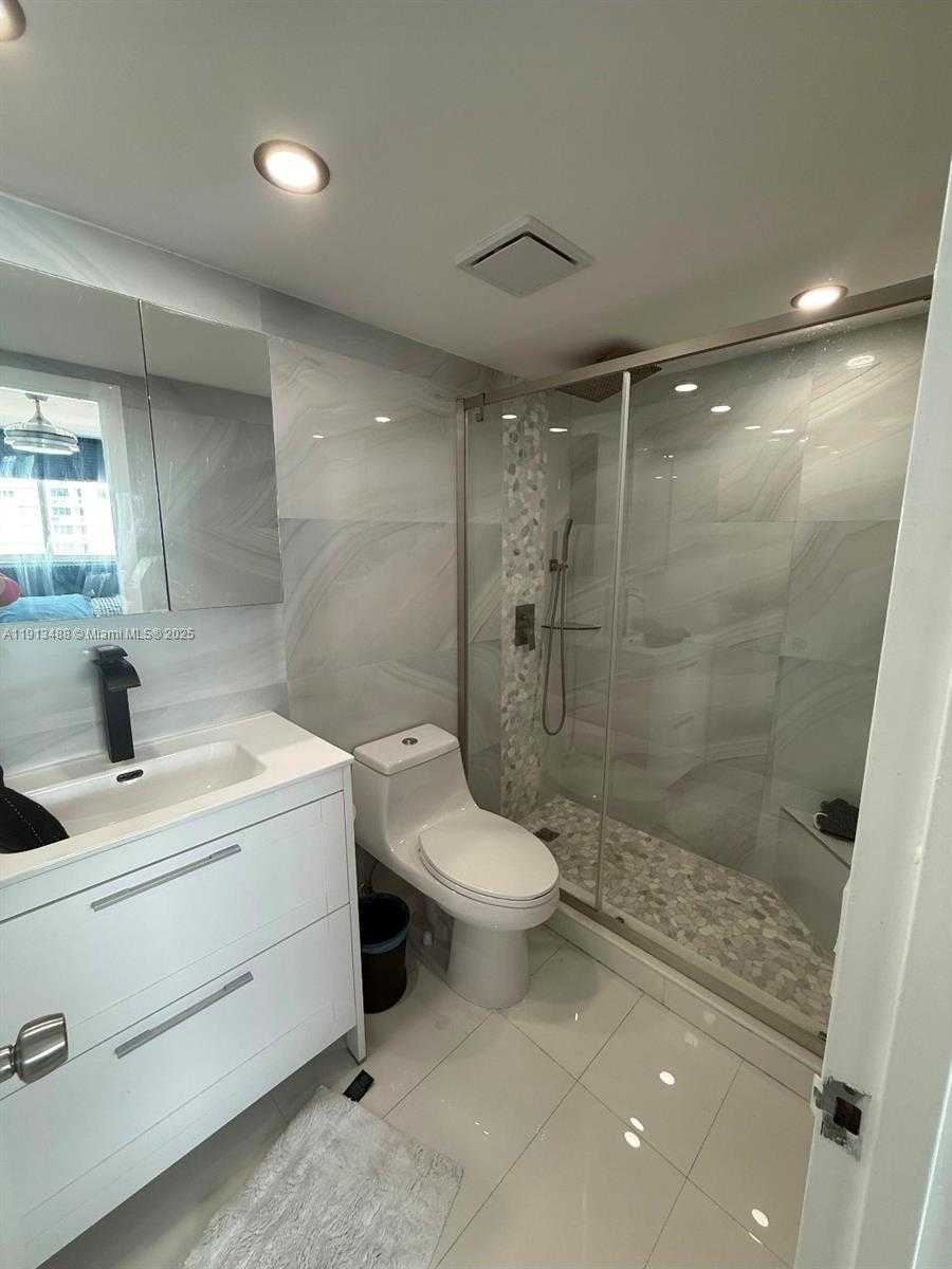 Small Image of 6969 COLLINS AVE #1503, Miami Beach Number 6