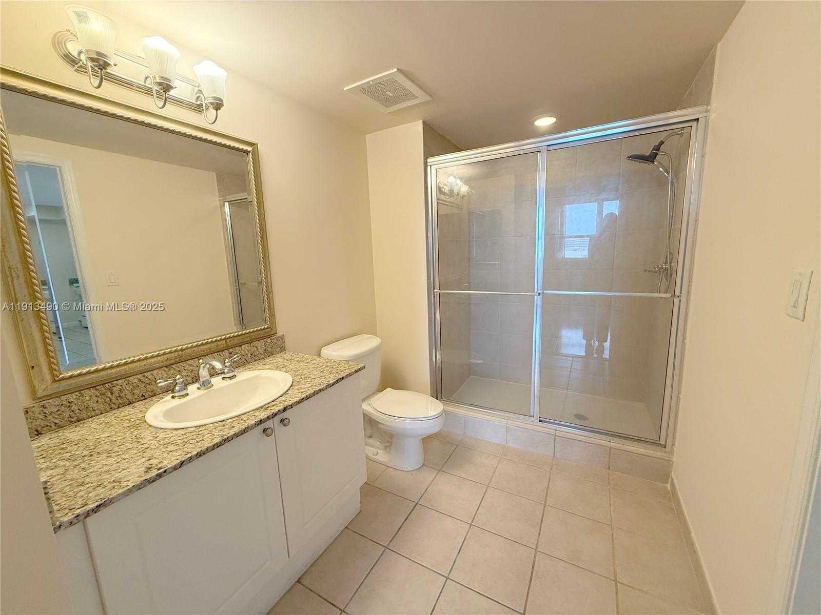 Small Image of 19501 WEST COUNTRY CLUB DR #912, Aventura Number 3