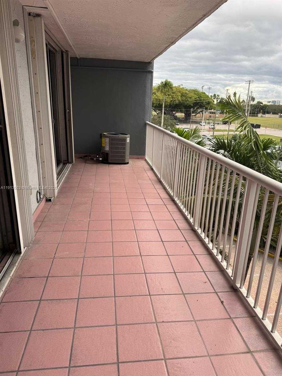 Small Image of 1800 NORTH WEST 24TH AVE #420, Miami Number 11