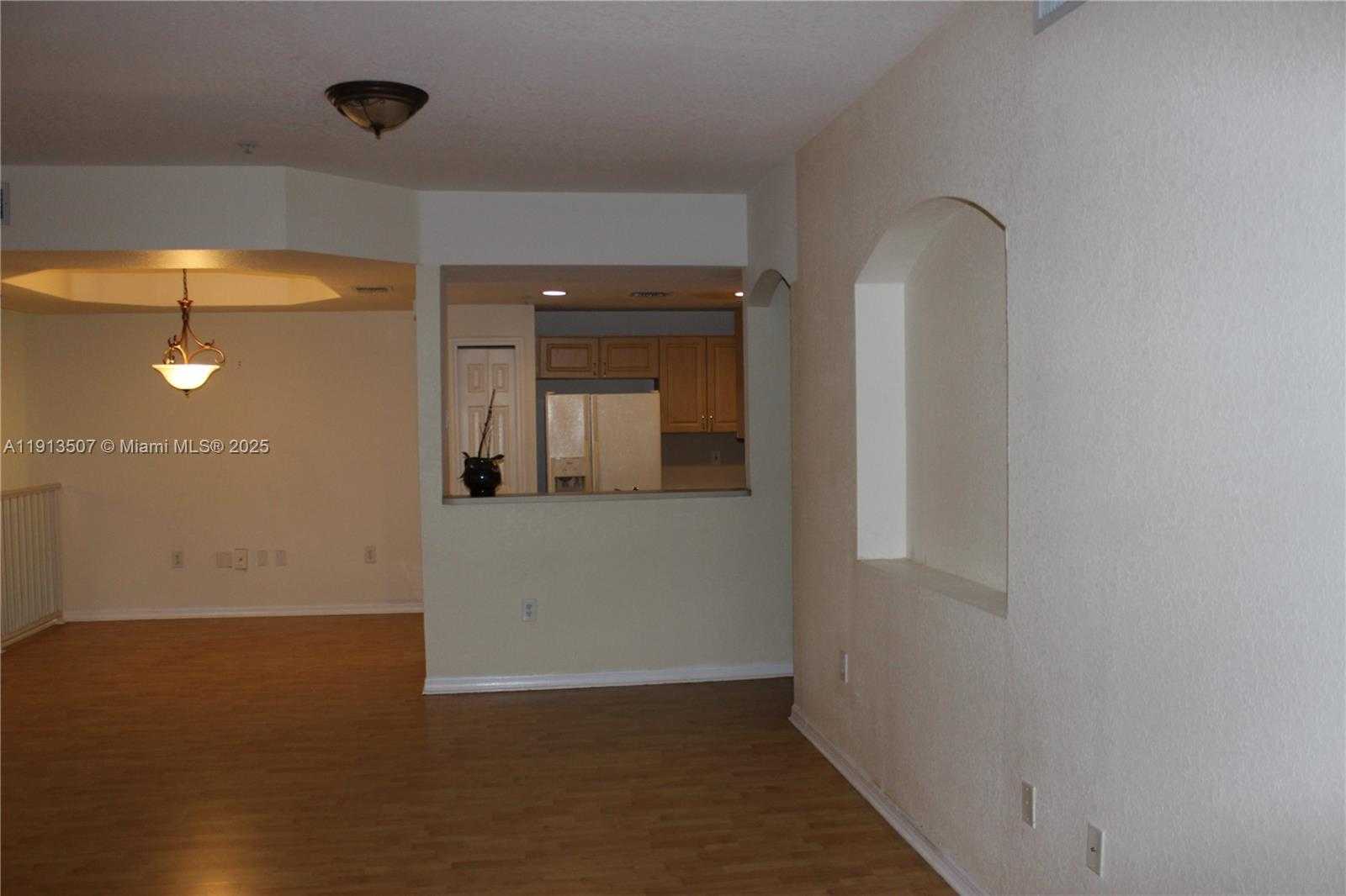 Small Image of 6380 NORTH WEST 114TH AVE #332, Doral Number 3