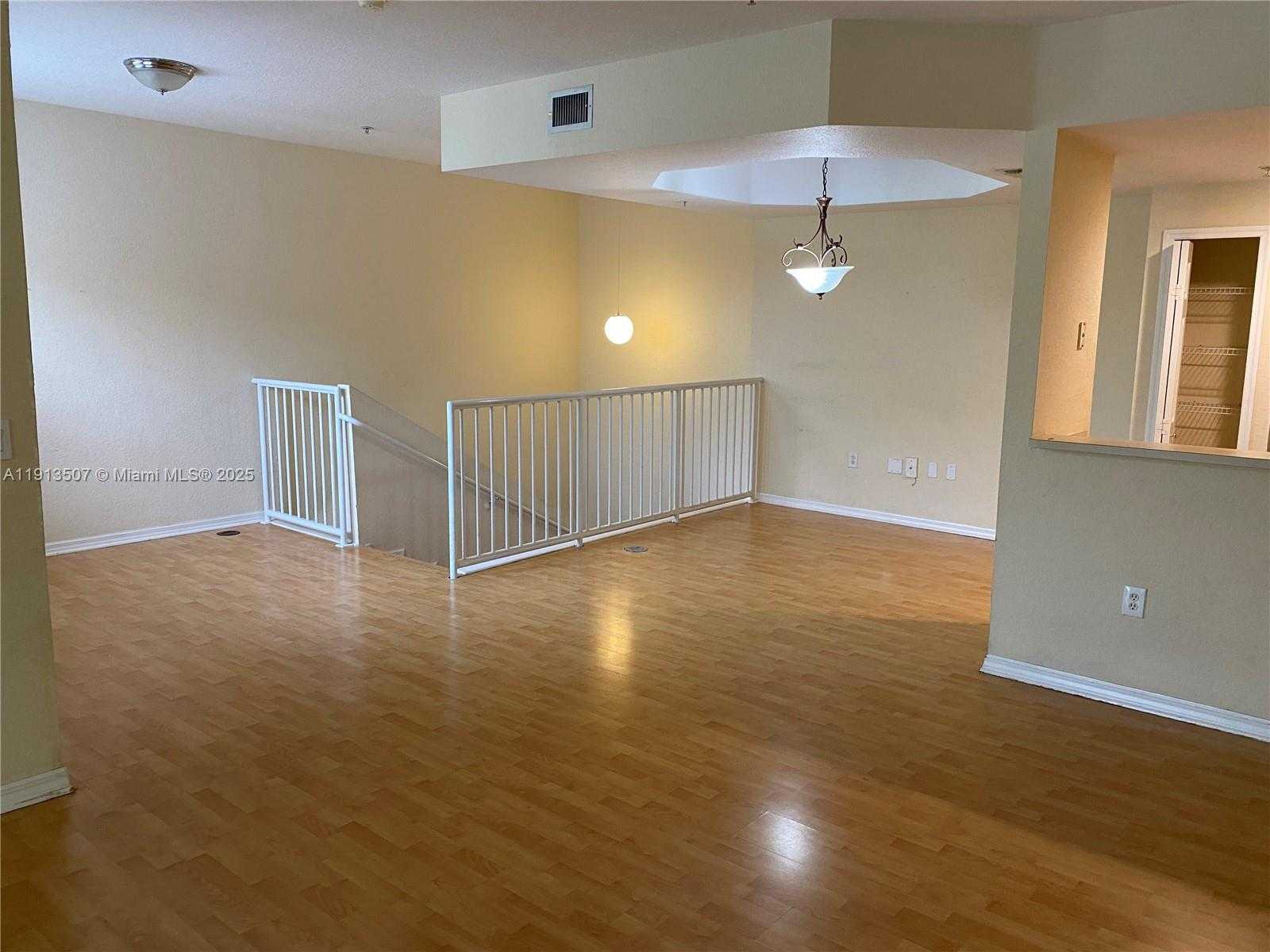 Small Image of 6380 NORTH WEST 114TH AVE #332, Doral Number 5