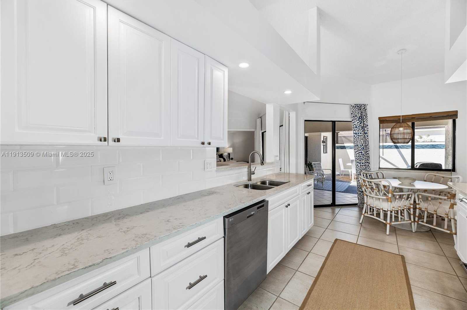 Small Image of 701 SEA OATS DR #D-1, Juno Beach Number 10