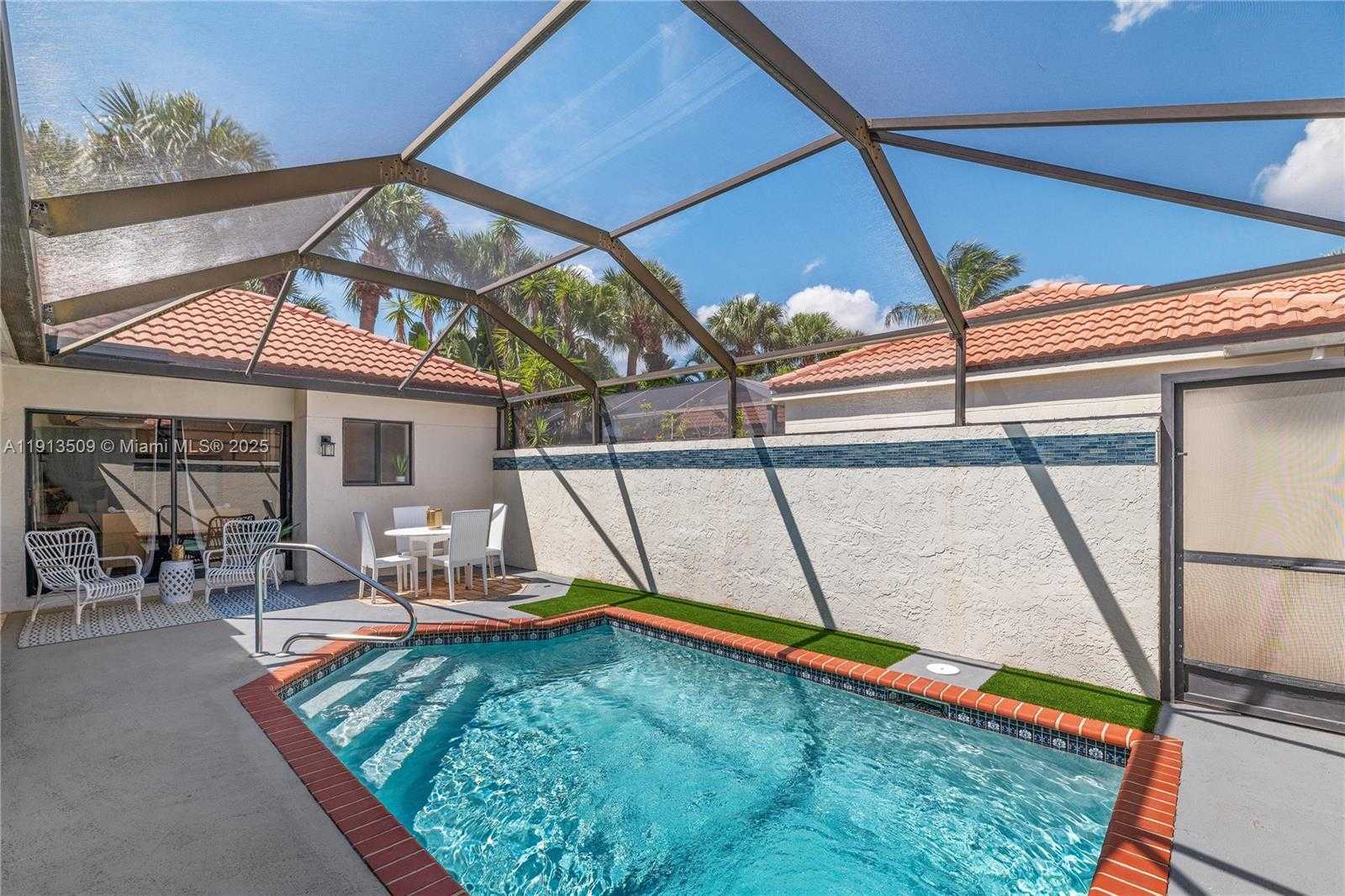 Small Image of 701 SEA OATS DR #D-1, Juno Beach Number 17