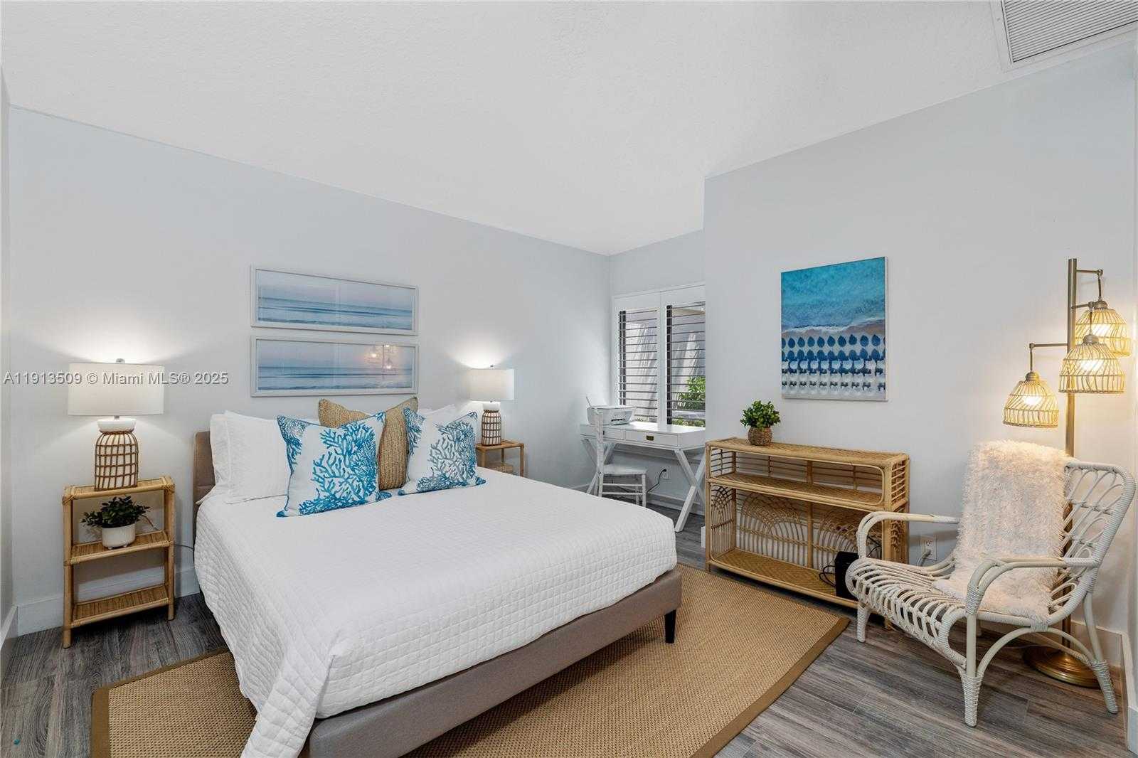 Small Image of 701 SEA OATS DR #D-1, Juno Beach Number 21