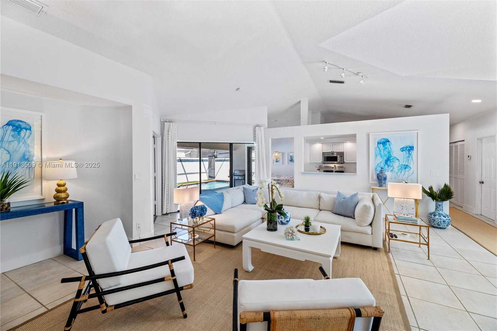 Small Image of 701 SEA OATS DR #D-1, Juno Beach Number 7