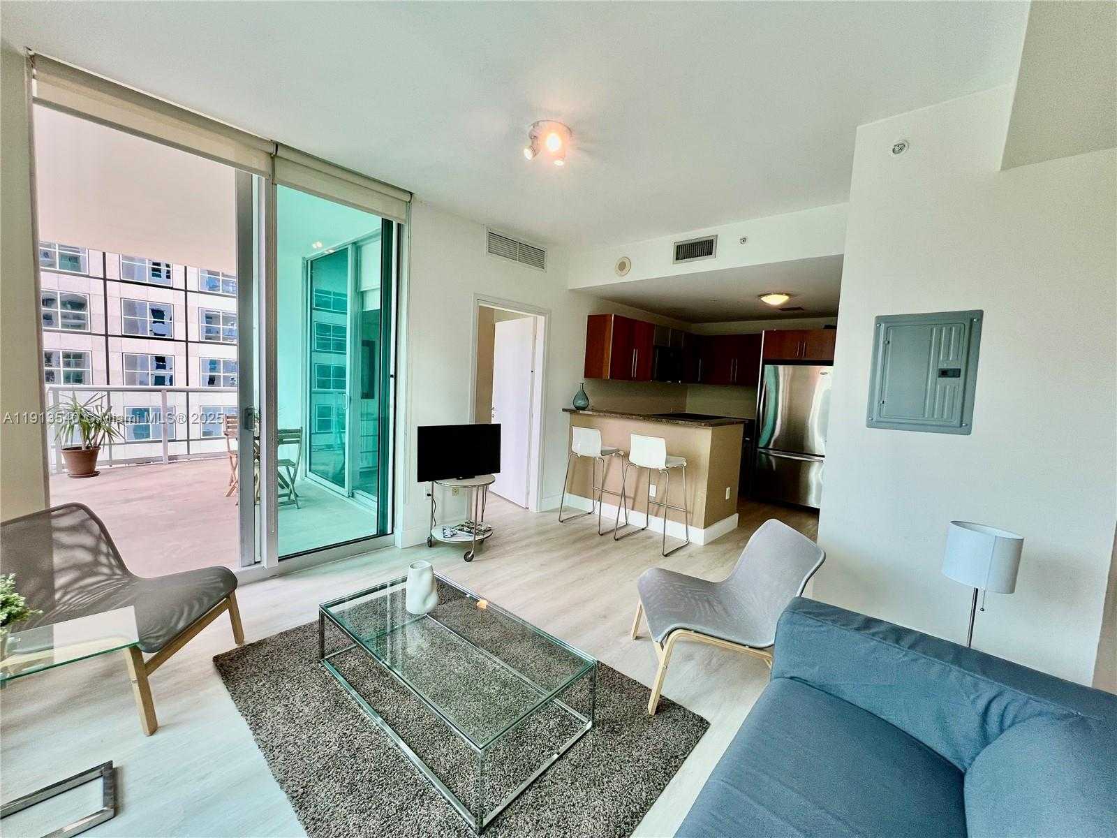 Small Image of 300 SOUTH BISCAYNE BLVD #1511, Miami Number 11
