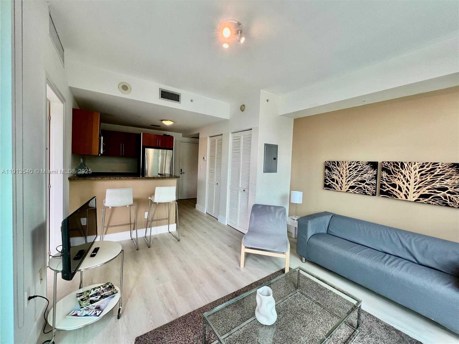 Small Image of 300 SOUTH BISCAYNE BLVD #1511, Miami Number 9