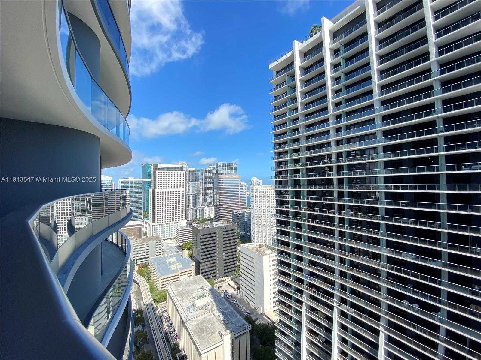 Small Image of 1000 BRICKELL PLAZA #3907, Miami Number 3