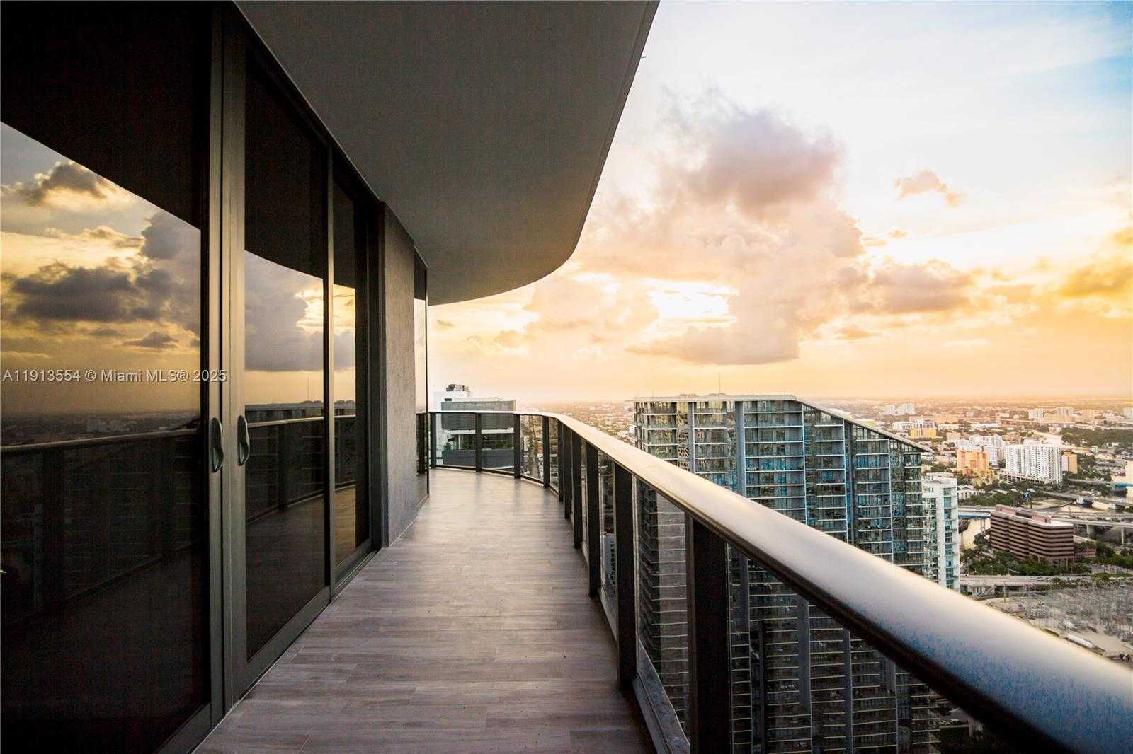 Small Image of 801 SOUTH MIAMI AVE #4909, Miami Number 22