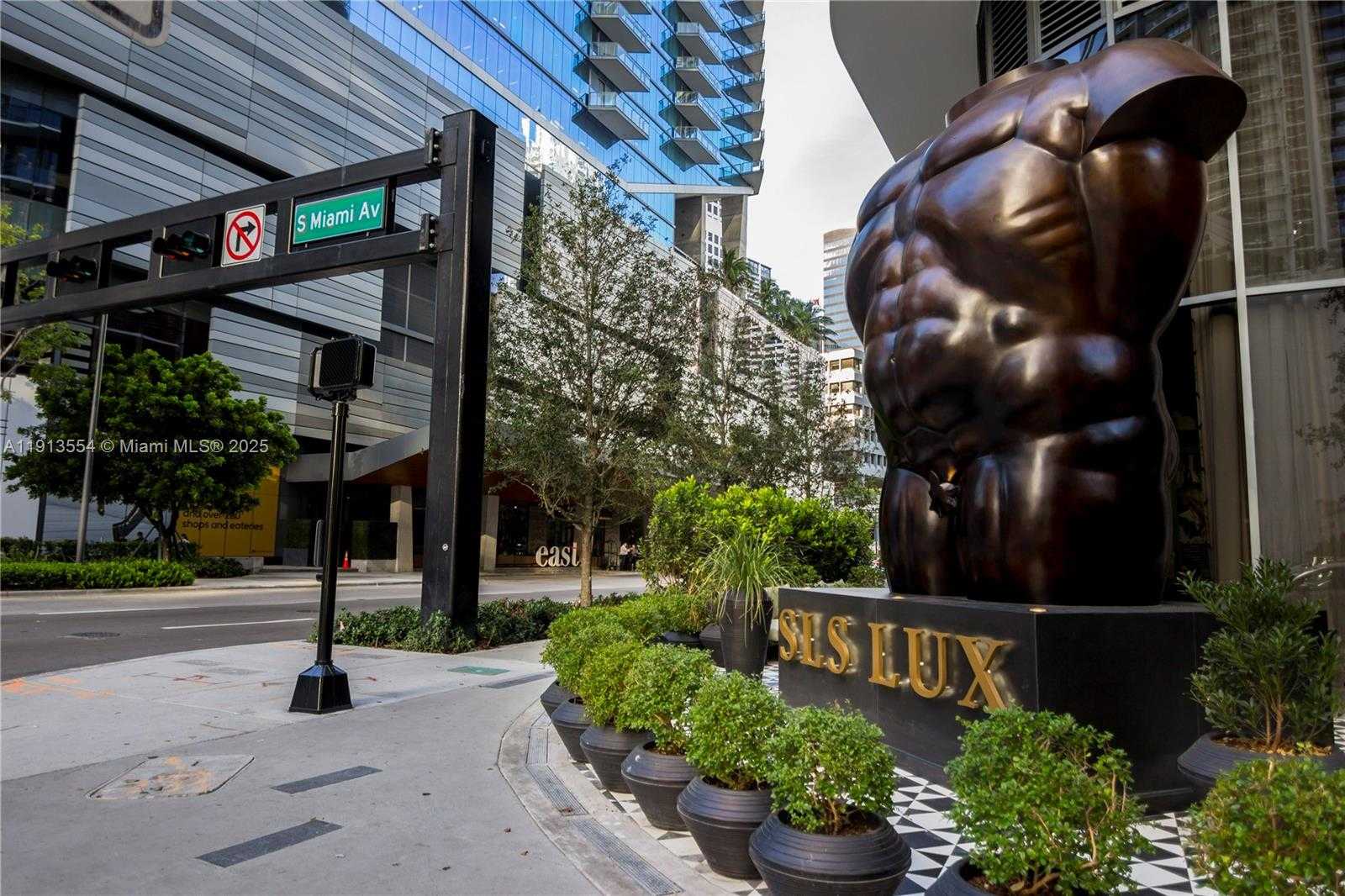 Small Image of 801 SOUTH MIAMI AVE #4909, Miami Number 39