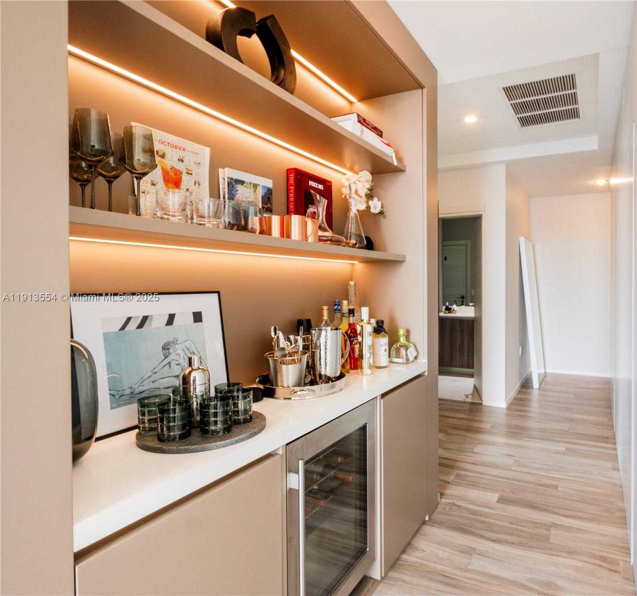 Small Image of 801 SOUTH MIAMI AVE #4909, Miami Number 5