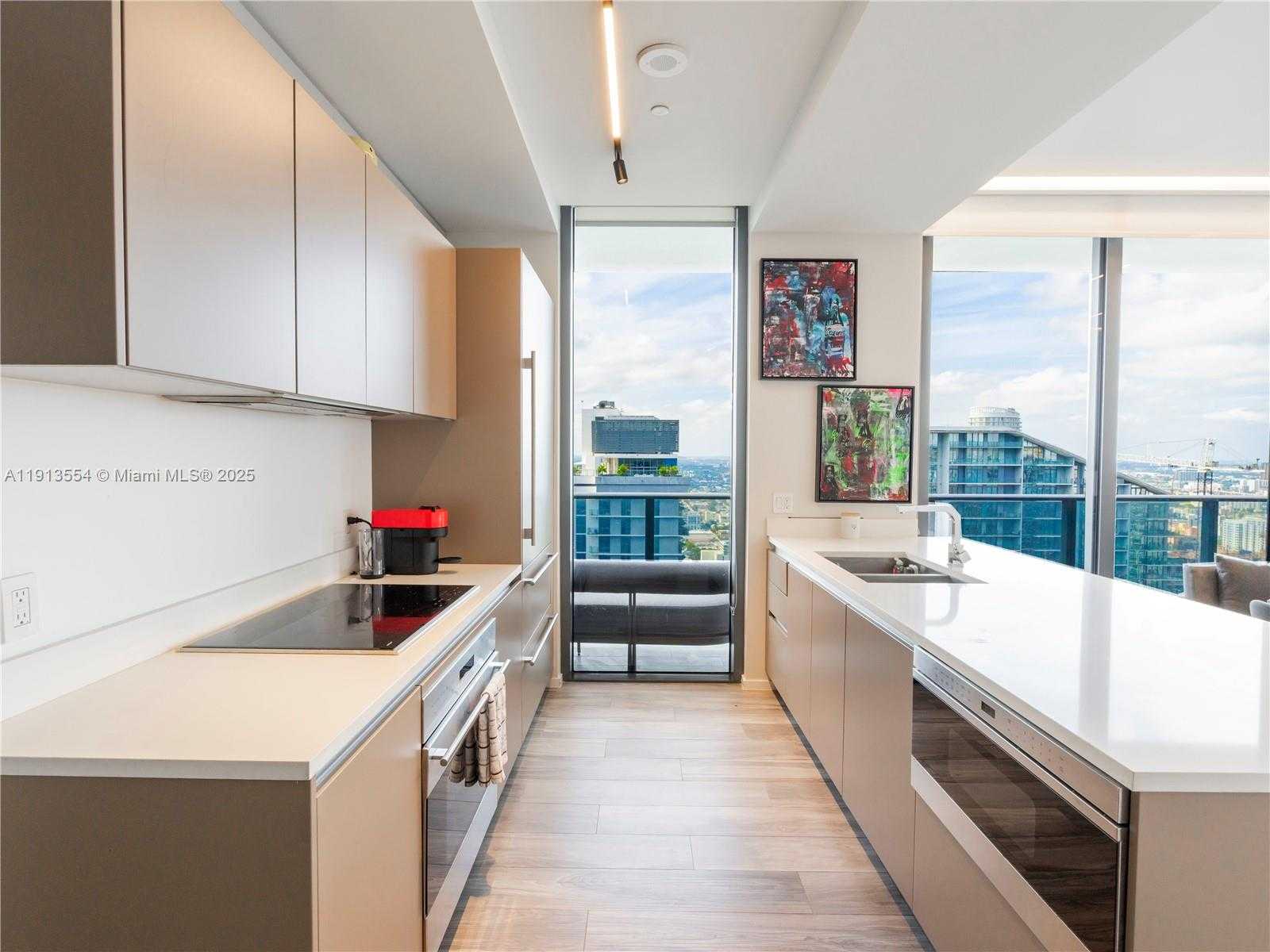 Small Image of 801 SOUTH MIAMI AVE #4909, Miami Number 6