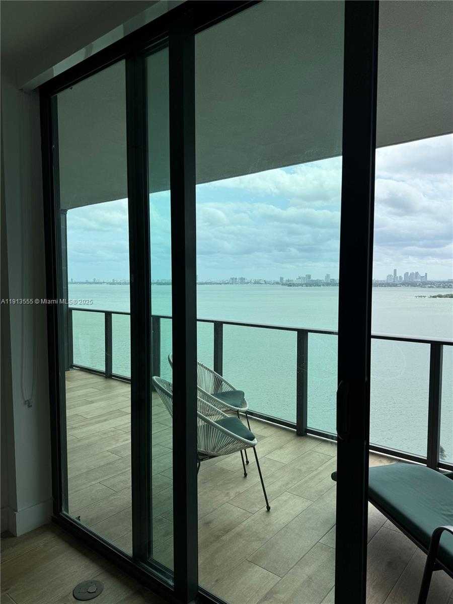 Small Image of 650 NORTH EAST 32 STREET #1805, Miami Number 4
