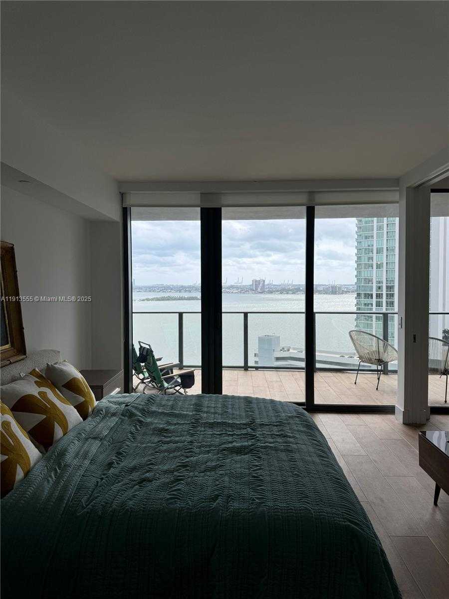 Small Image of 650 NORTH EAST 32 STREET #1805, Miami Number 7
