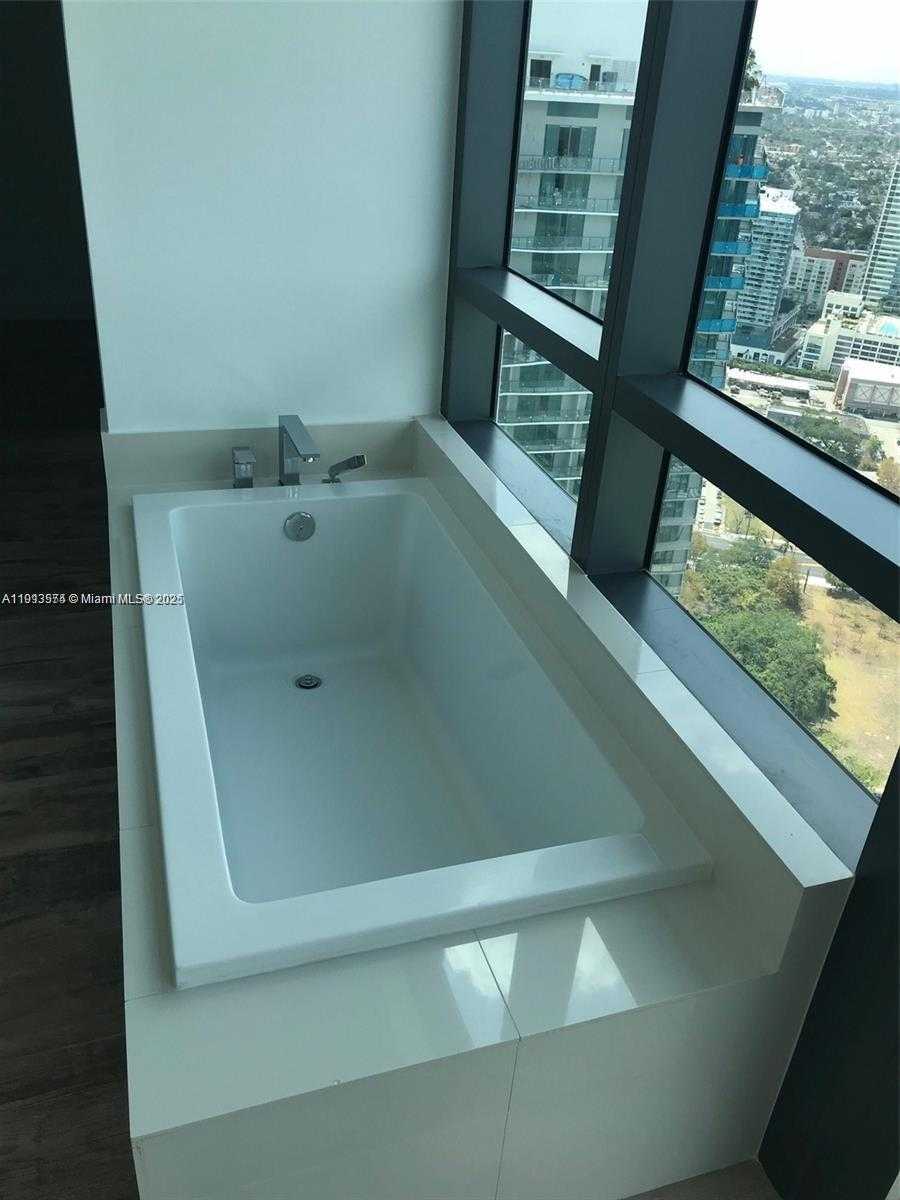 Small Image of 650 NORTH EAST 32ND ST #4908, Miami Number 17