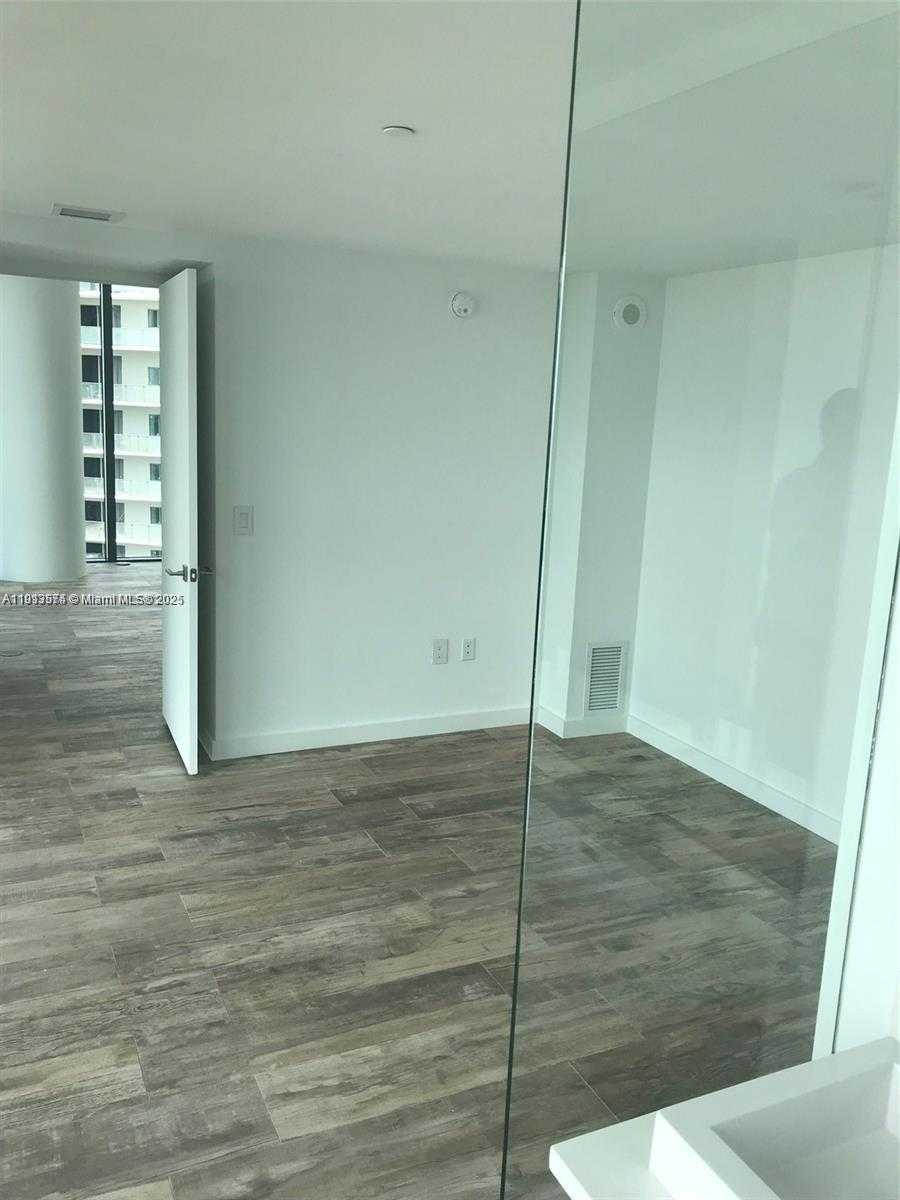 Small Image of 650 NORTH EAST 32ND ST #4908, Miami Number 20