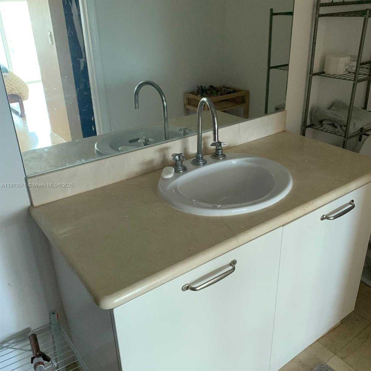 Small Image of 6515 COLLINS AVE #1007, Miami Beach Number 18