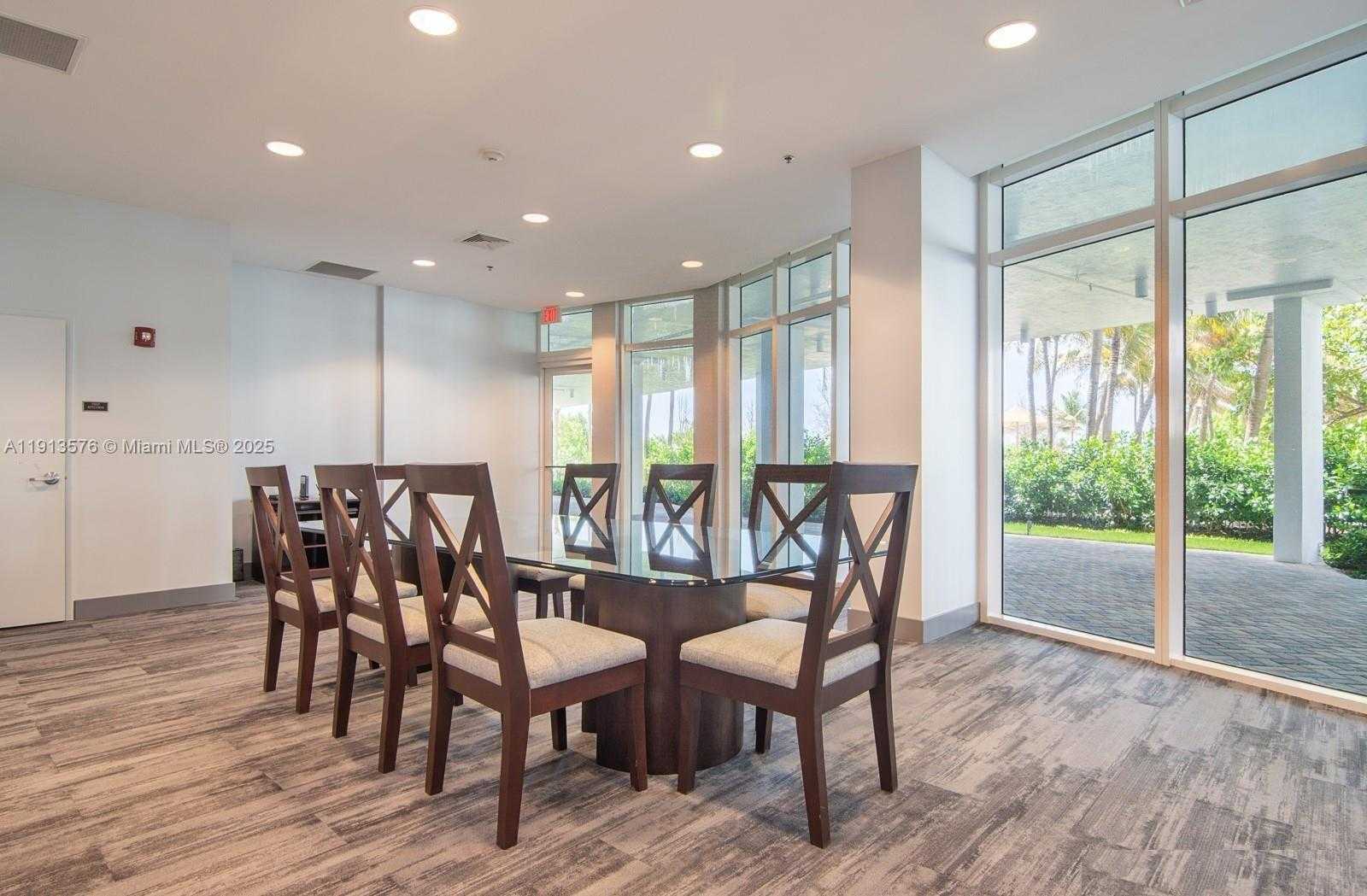 Small Image of 6515 COLLINS AVE #1007, Miami Beach Number 28