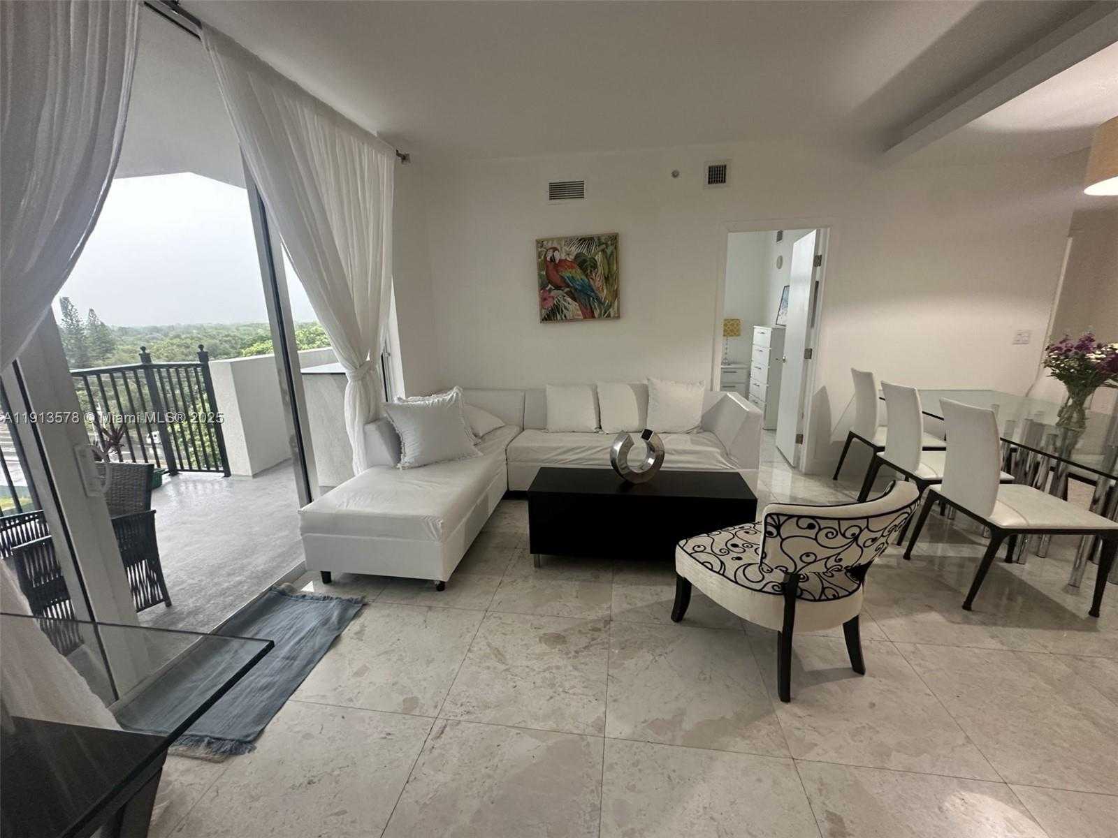 Small Image of 4100 SALZEDO ST #704, Coral Gables Number 16