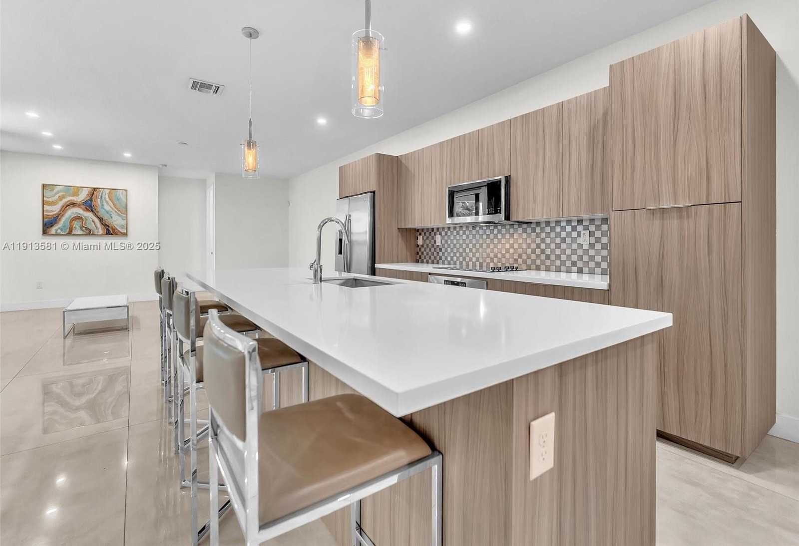 Small Image of 10250 NORTH WEST 76TH TER #., Doral Number 12