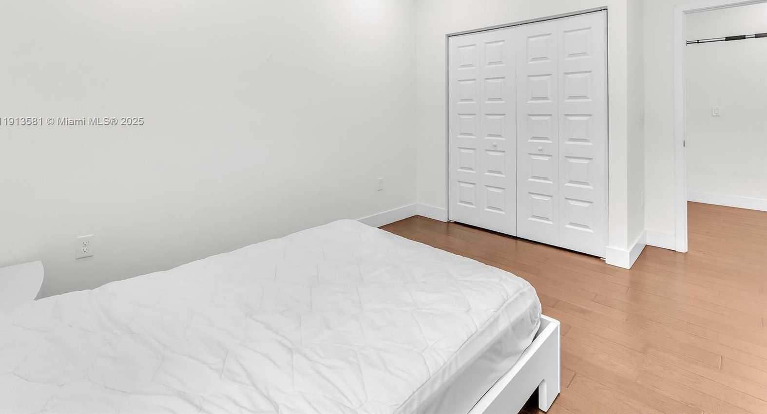 Small Image of 10250 NORTH WEST 76TH TER #., Doral Number 31