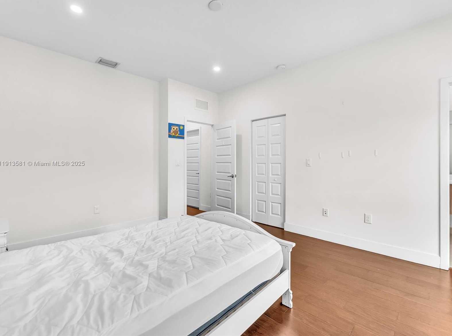 Small Image of 10250 NORTH WEST 76TH TER #., Doral Number 35