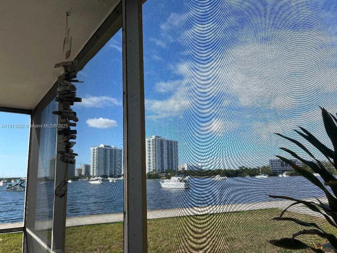 Small Image of 2920 POINT EAST DR #N106, Aventura Number 3